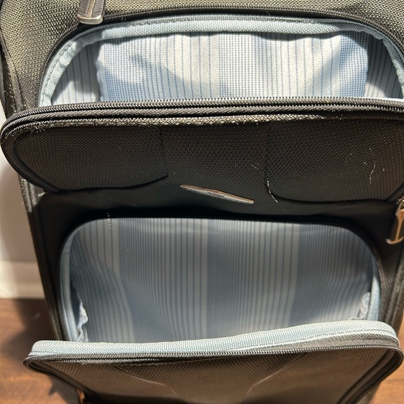 Ricardo Beverly Hills Carry On Expandable Roller - Picture 7 of 11